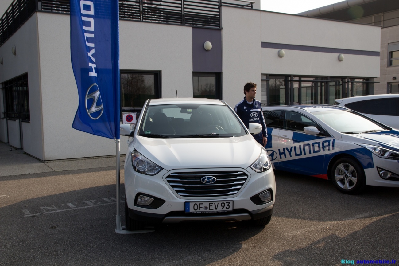 Présentation & prise en main : Hyundai iX35 Fuel Cell ou la