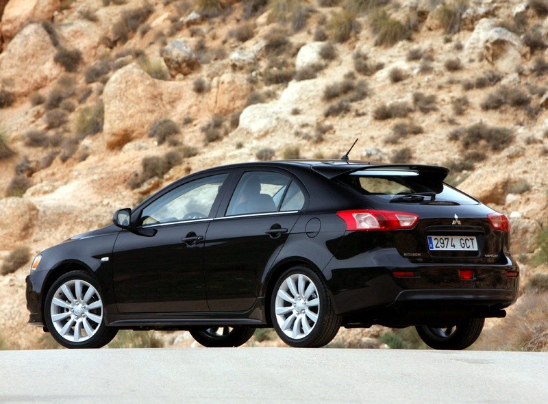 mitsubishi-lancer-sportback