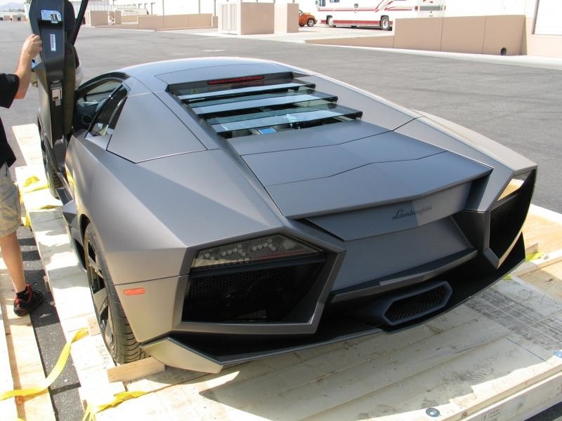 Lamborghini Reventon - vue de derrière