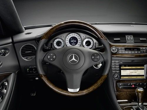 Mercedes CLS Grand Edition - Tableau de bord