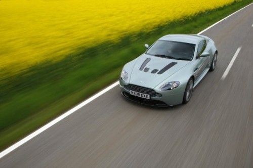Aston Martin V12 Vantage - de dessus