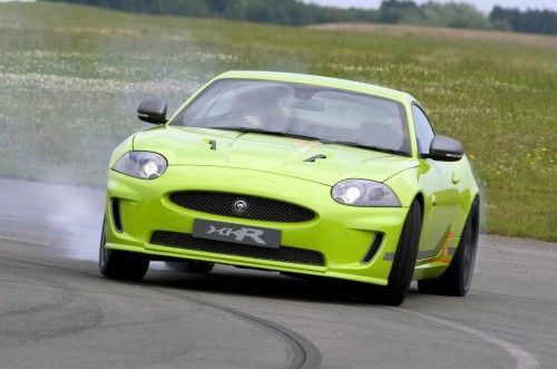 2009-Jaguar-XKR-Goodwood-Special-Front-Angle-Smoke-on-the-drift