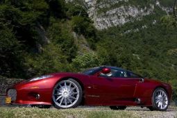 spyker_c8_aileron_production_version 2009