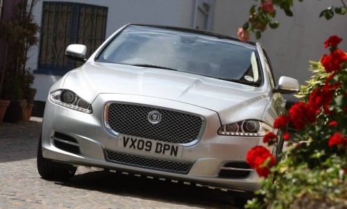 2010-Jaguar-XJ-89