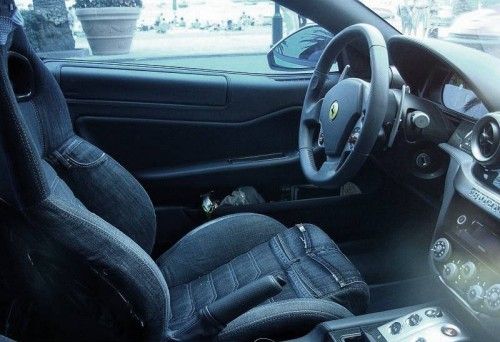 Ferrari-599-Lapo-jean's interior