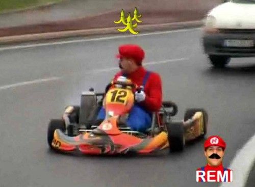 Rémi Gaillard is MarioKart