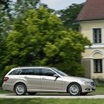 2010-Mercedes-E-Class-Estate-2