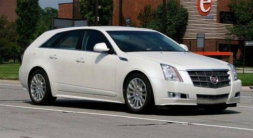 Cadillac_CTS_Sportwagon_02