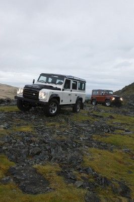 land-rover-defender-fire-ice-3