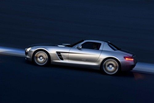 Mercedes-SLS-AMG-25