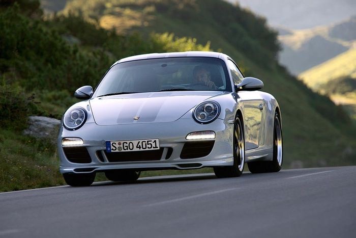 Porsche_911_Sport-Classic_03