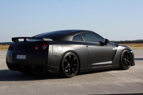 Nissan-GT-R-Avus-Performance-1