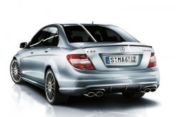 Mercedes-C63-AMG-Performance-Pack-1