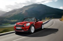 MINI-JCW-Cabrio-01