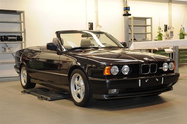 BMW-M5-E34-cabrio