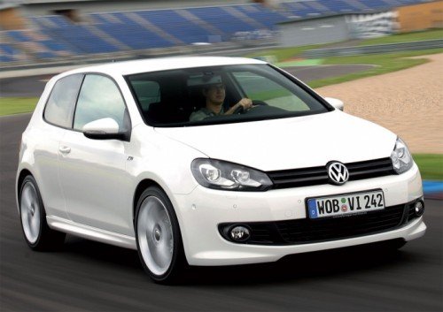 Volkswagen-Golf-VI-R-Line-2