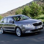 skoda_superb-combi-2009_r40