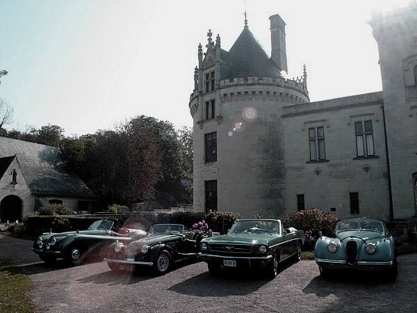 Chateau-de-Breze-voitures