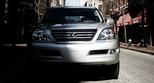 Lexus-GX470-0