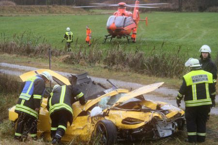 Carcrash_Ferrari_16MScuderia_Novitec