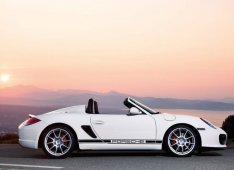 Porsche-Boxster_Spyder_2010