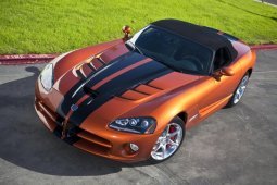 2010-Dodge-Viper-SRT10-10