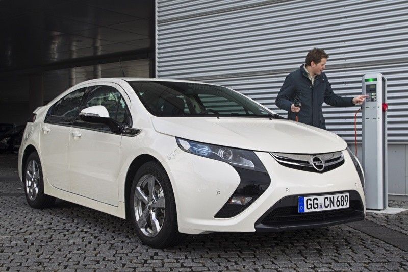 Opel ampera 2010