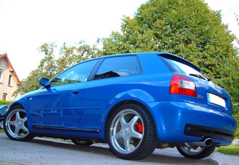 Audi s3 bleu Nogaro