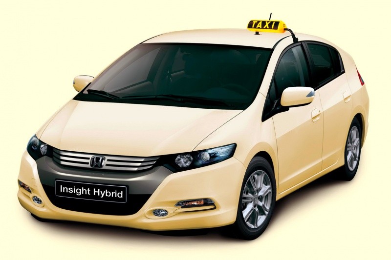 Honda-Iinsight-Hybrid-Taxis-2