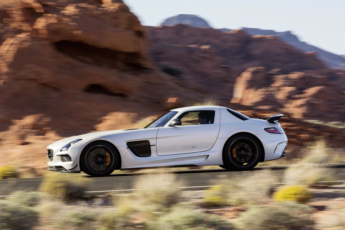 Mercedes-SLS-AMG-Black-Series