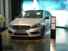 Mercedes Unter Den Linden (5)