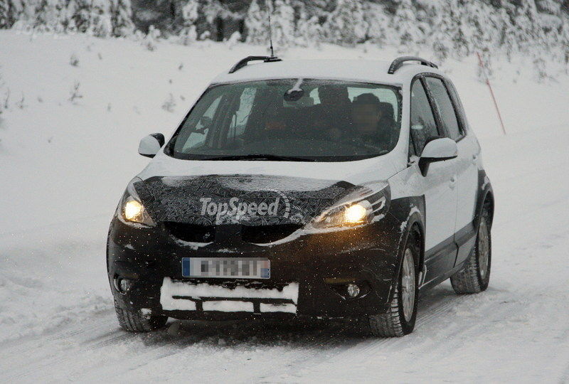 renault-scenic-cross 2013