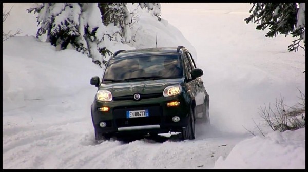 Fiat Panda 4x4 dans la neige