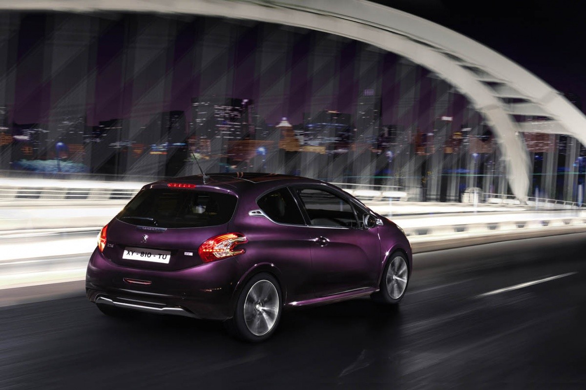 Peugeot208 XY