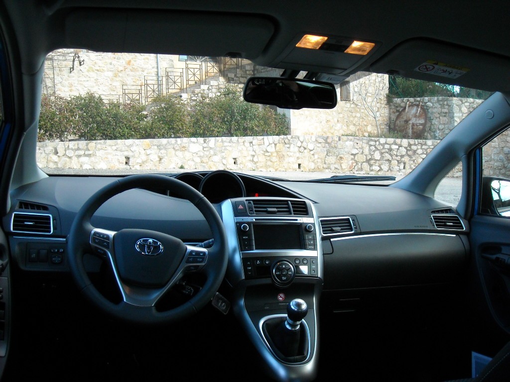 Toyota Verso 2013  Blogautomobile (29)