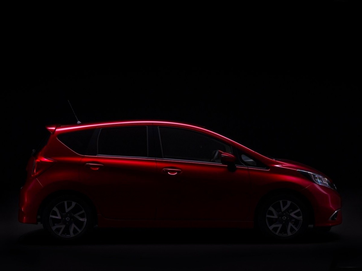 Nissan-Note_2013-2014