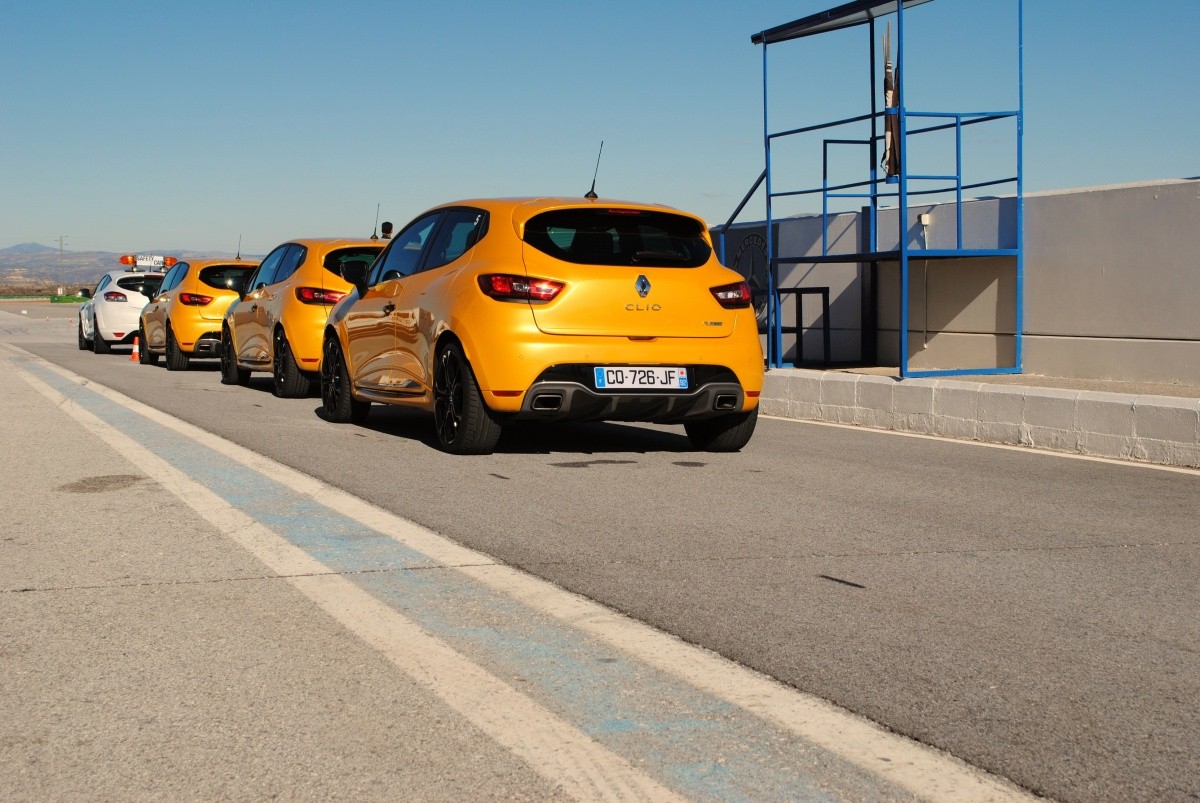 CLIO ESTATE RS 119