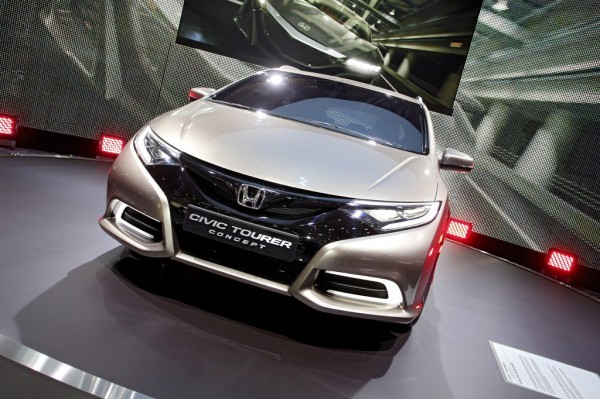 Honda Civic Tourer Concept.1