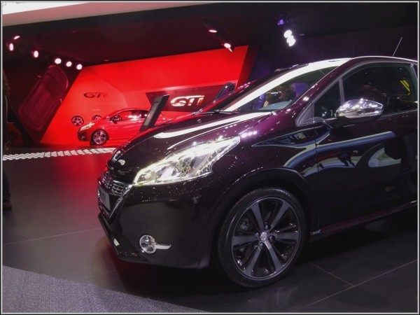 Peugeot-208 XY