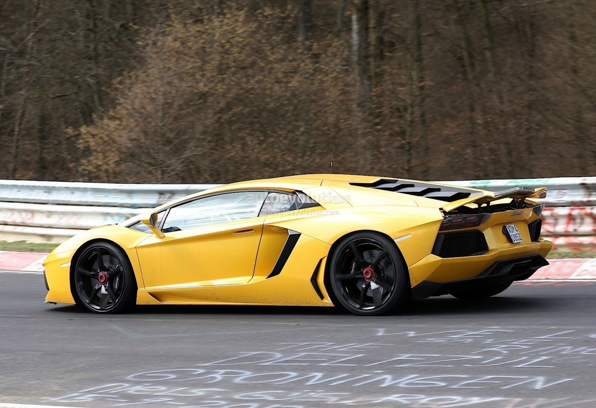 Lamborghini Aventador SV (5)