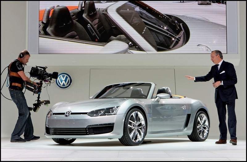 Walter de Silva et VW Roadster Bluesport Concept en 2009