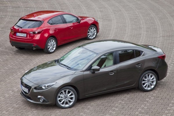 Nouvelle-Mazda3-Sedan.1