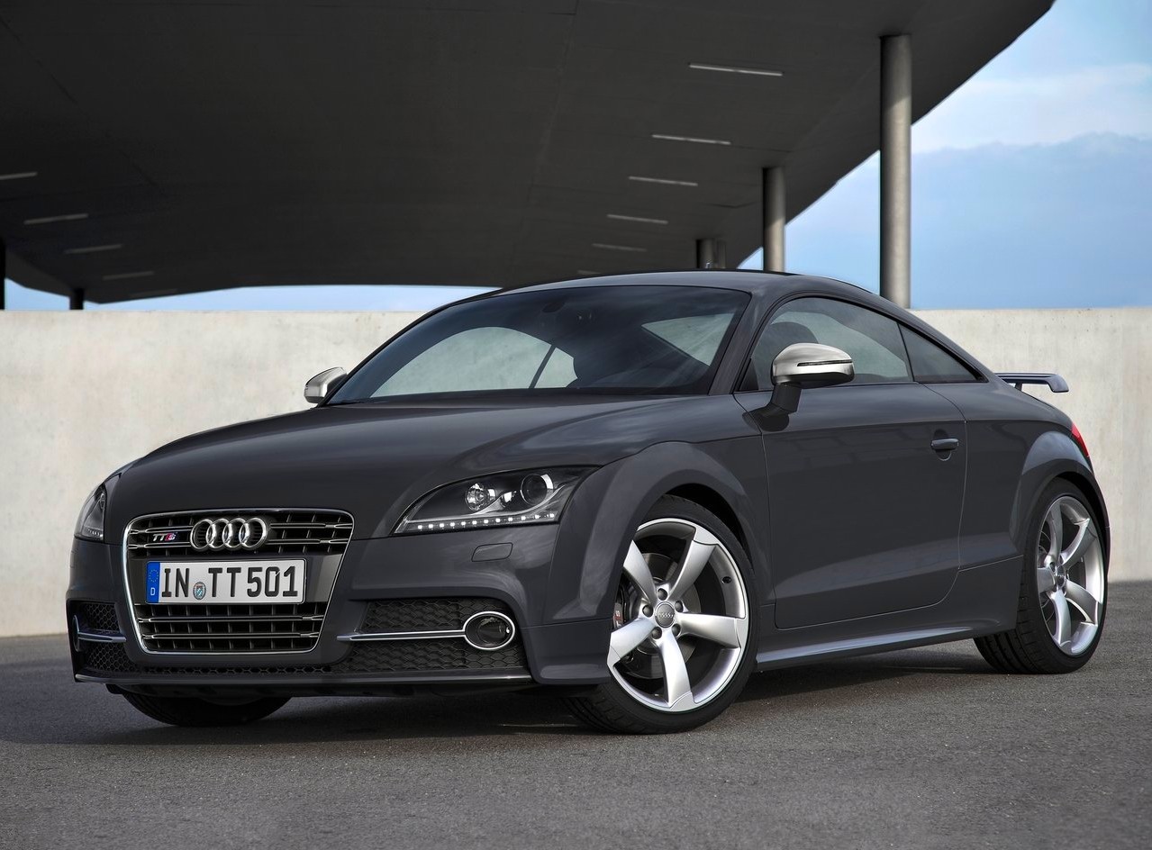 Audi-TTS_Coupe_competition_2013