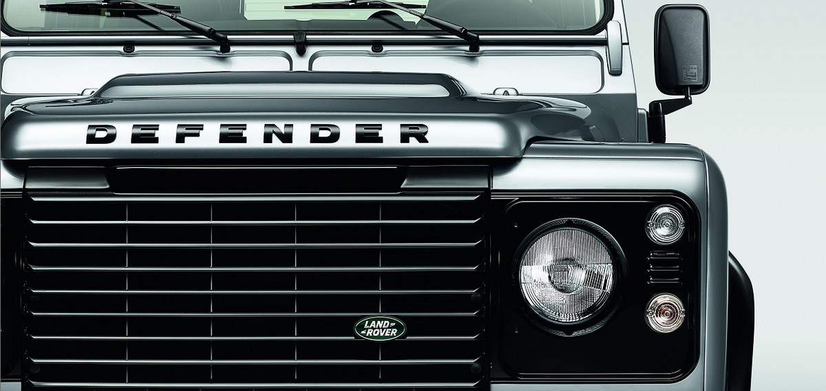 Land-Rover Defender Silver Pack et Black Pack