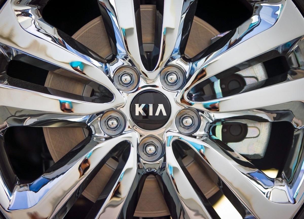 kia_sedona_sxl_18