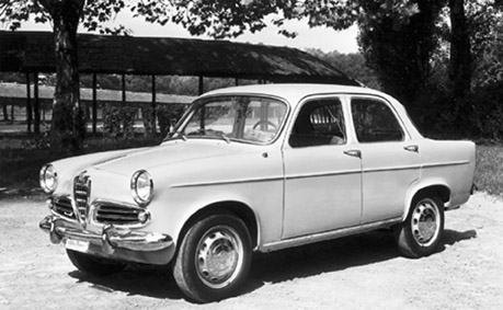 Alfa_Romeo_Giulietta_Berlina_1959_3-3-832_1-2