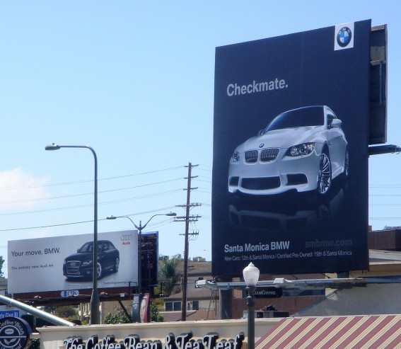 Audi BMW - Panneaux de pub aux USA