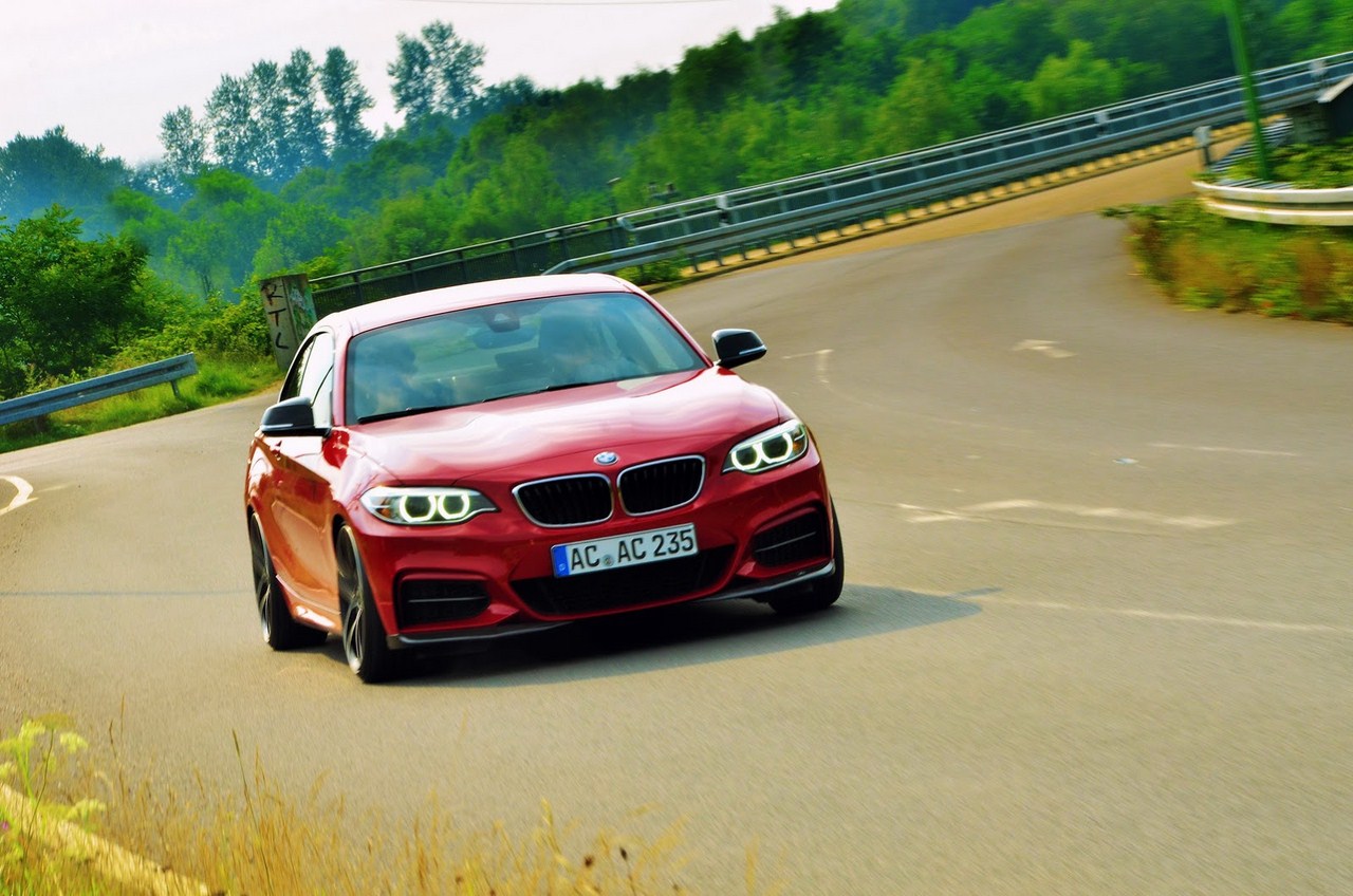 07583389-photo-tuning-bmw-serie-2-par-ac-schnitzer