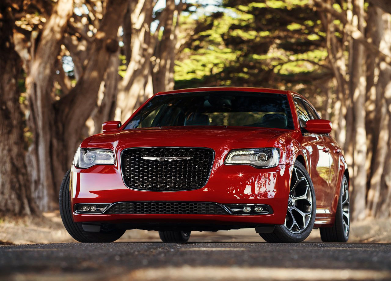 Chrysler-300C-2015-11