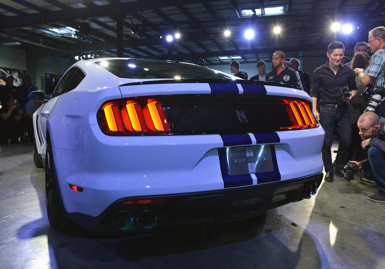 ford Mustang Shelby GT350